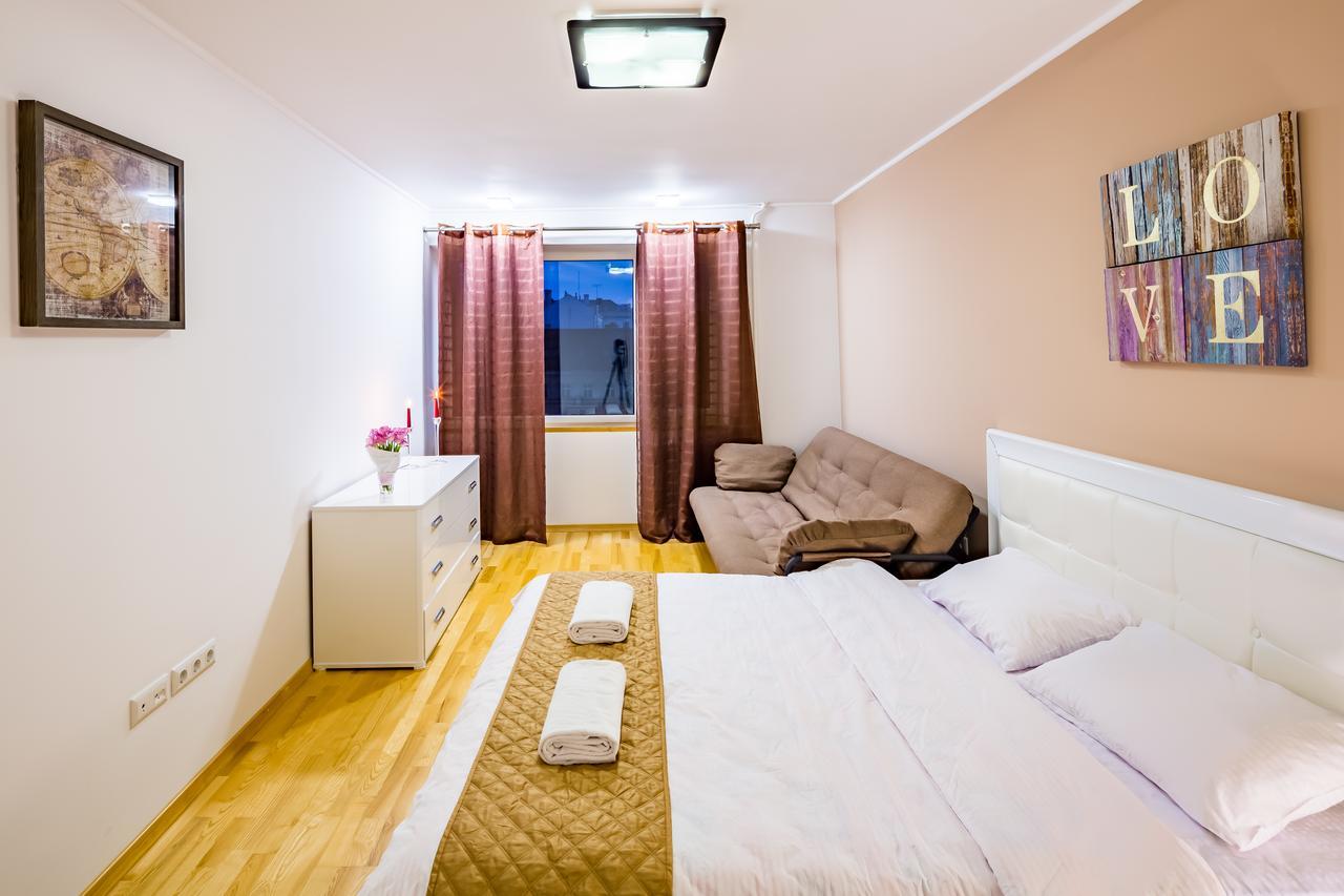 Bv Apartments Svobodu Avenue Lviv Exterior foto